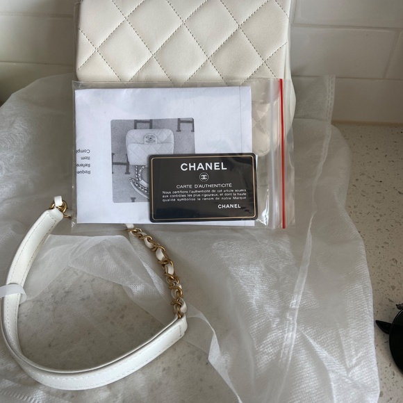 Chanel in the loop - Picture 2 of 15